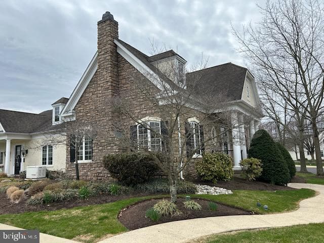 327 Melbourne Way photo 35