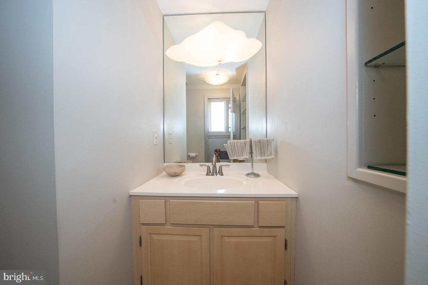 535 Hamilton Road photo 20