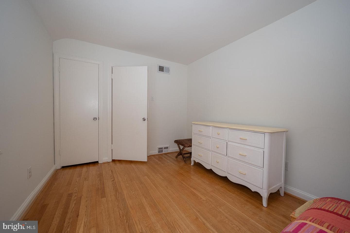 535 Hamilton Road photo 34