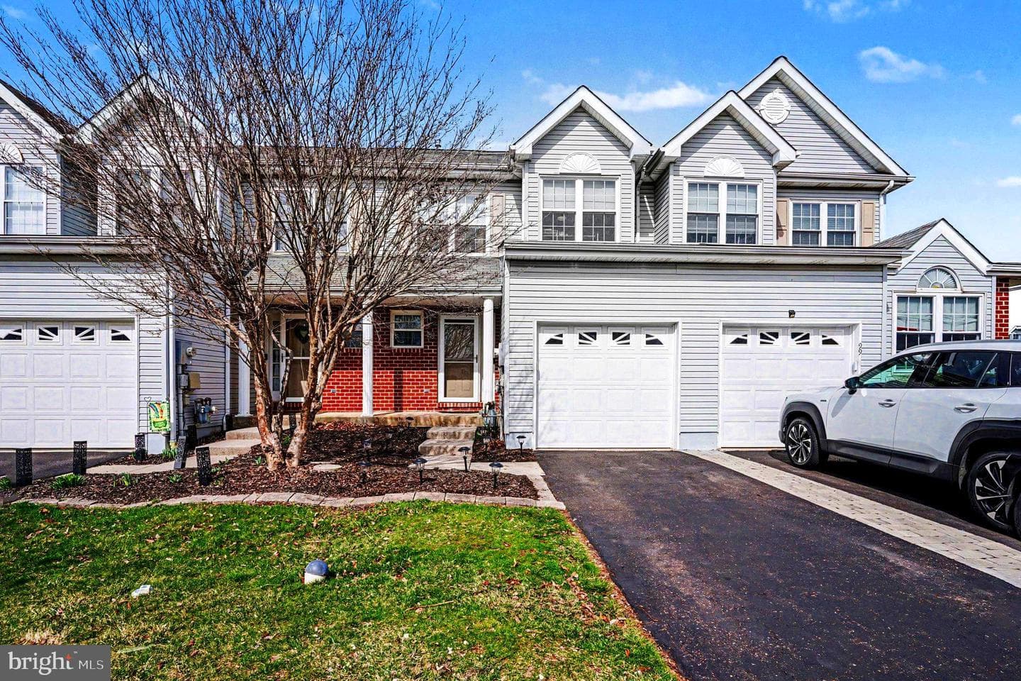 98 Forrest Court