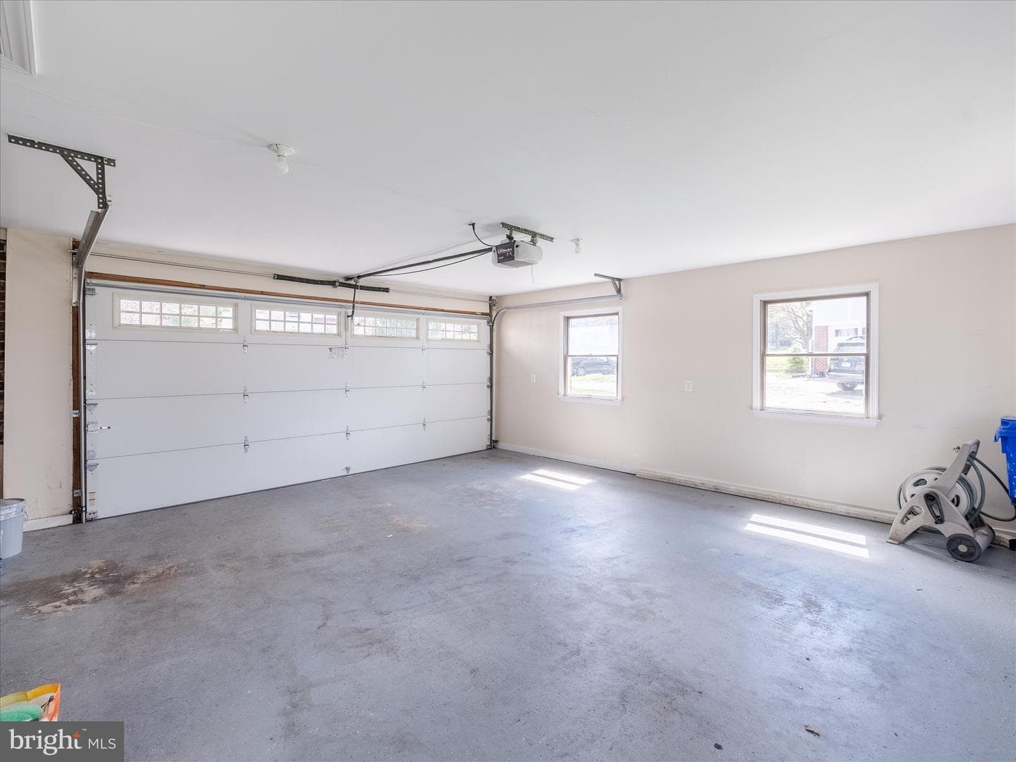 419 Vernon Road photo 39