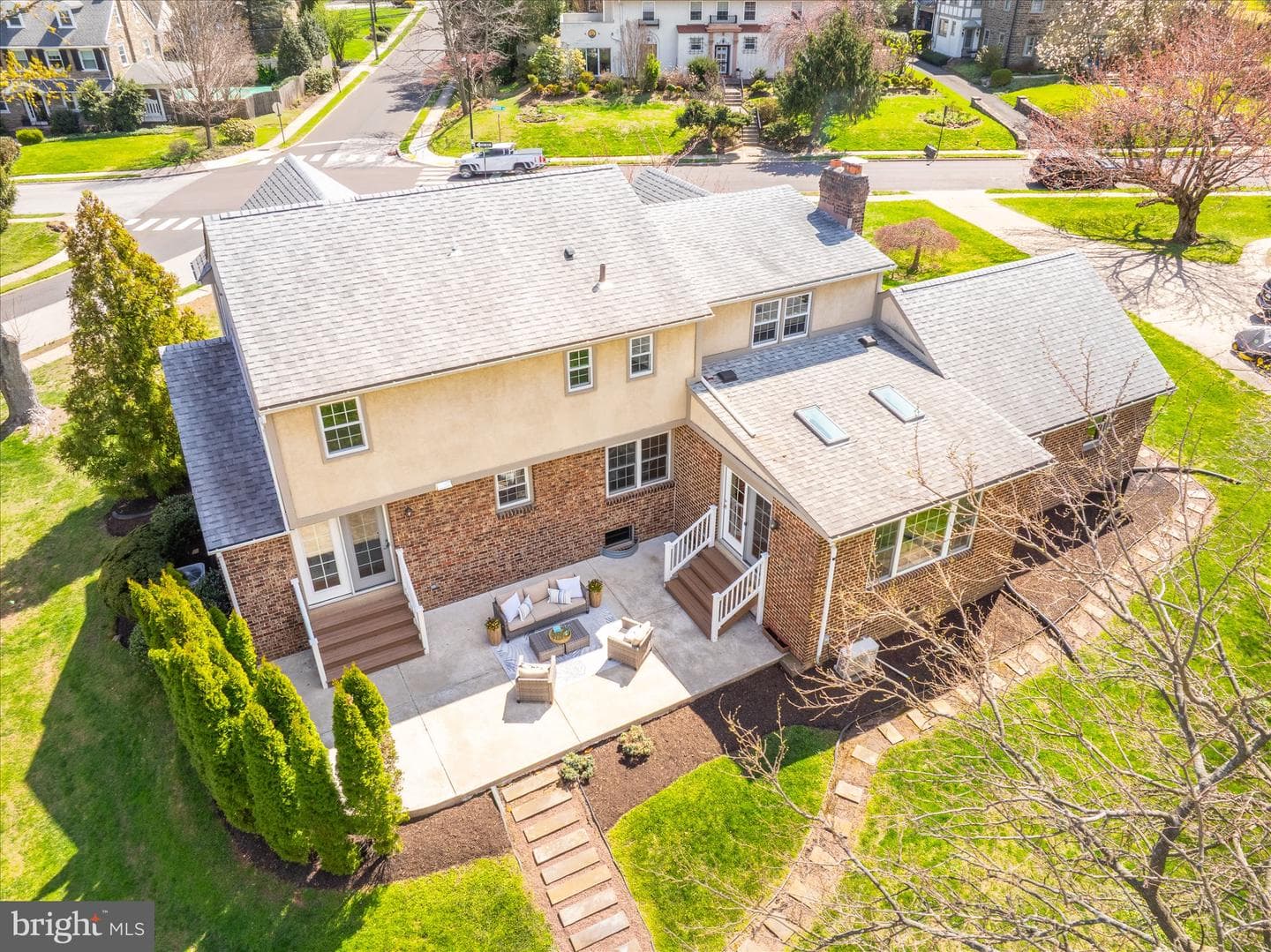 419 Vernon Road photo 44