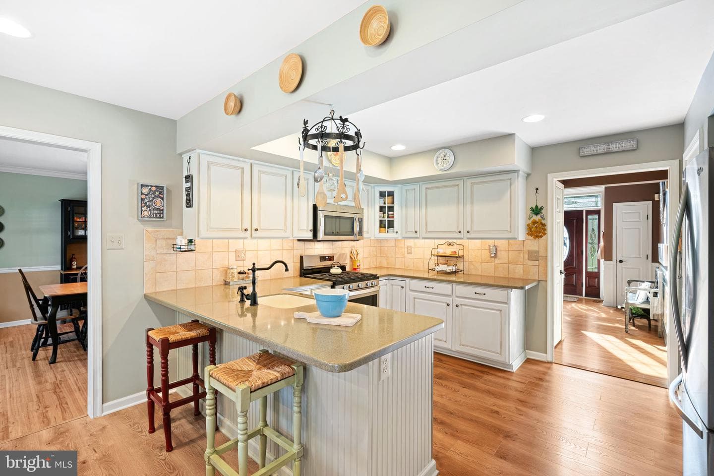 535 Olivia Way photo 10
