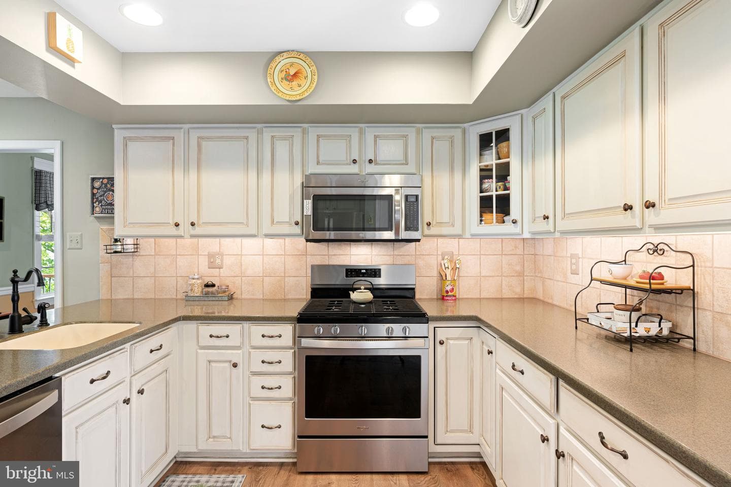 535 Olivia Way photo 11