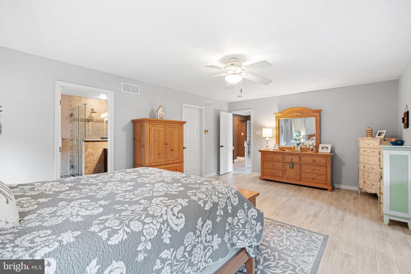 535 Olivia Way photo 19