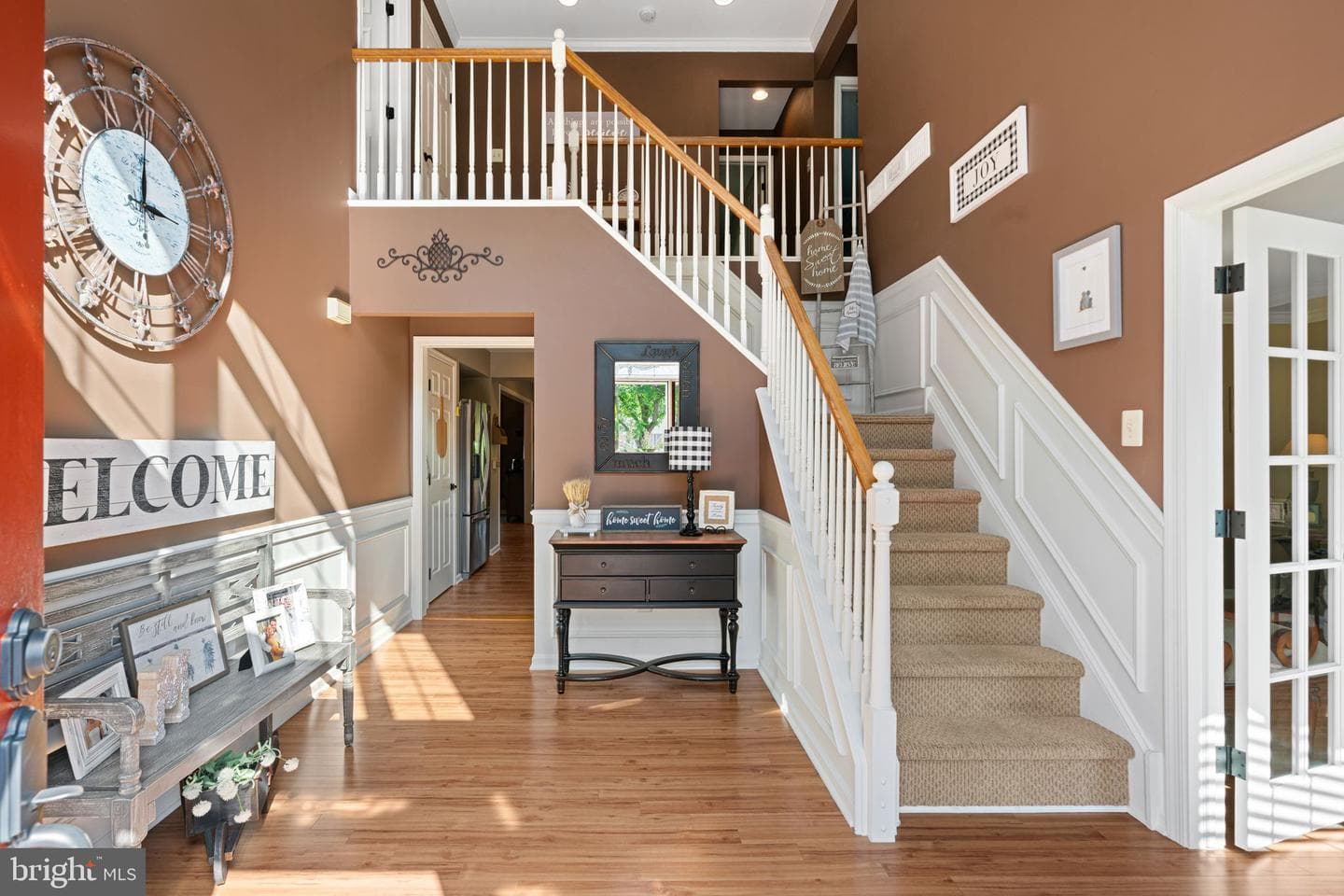 535 Olivia Way photo 2