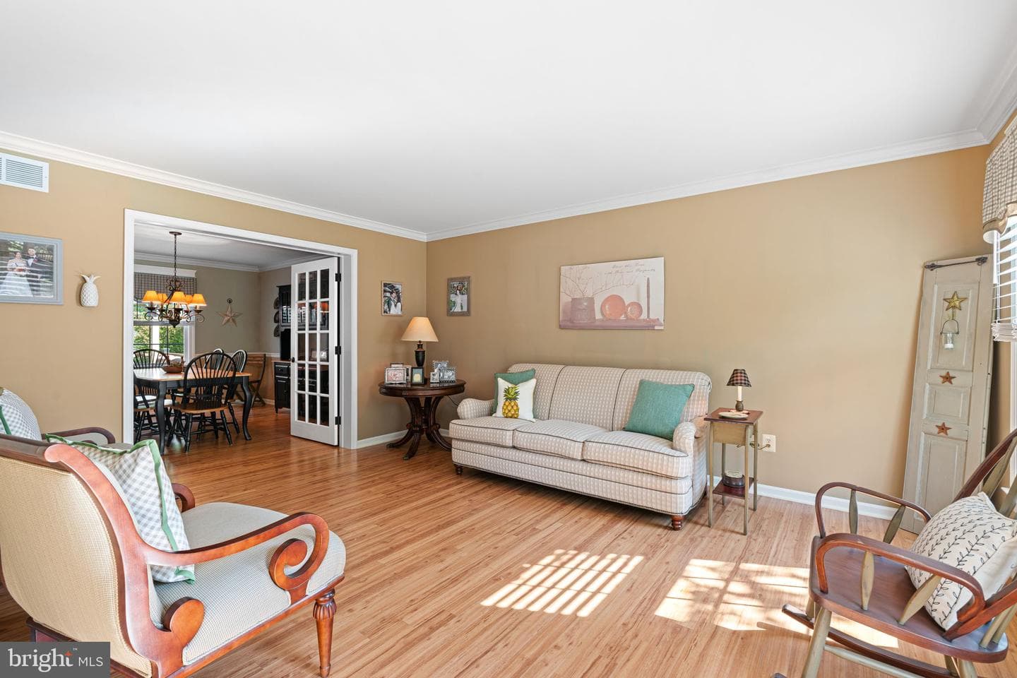 535 Olivia Way photo 4