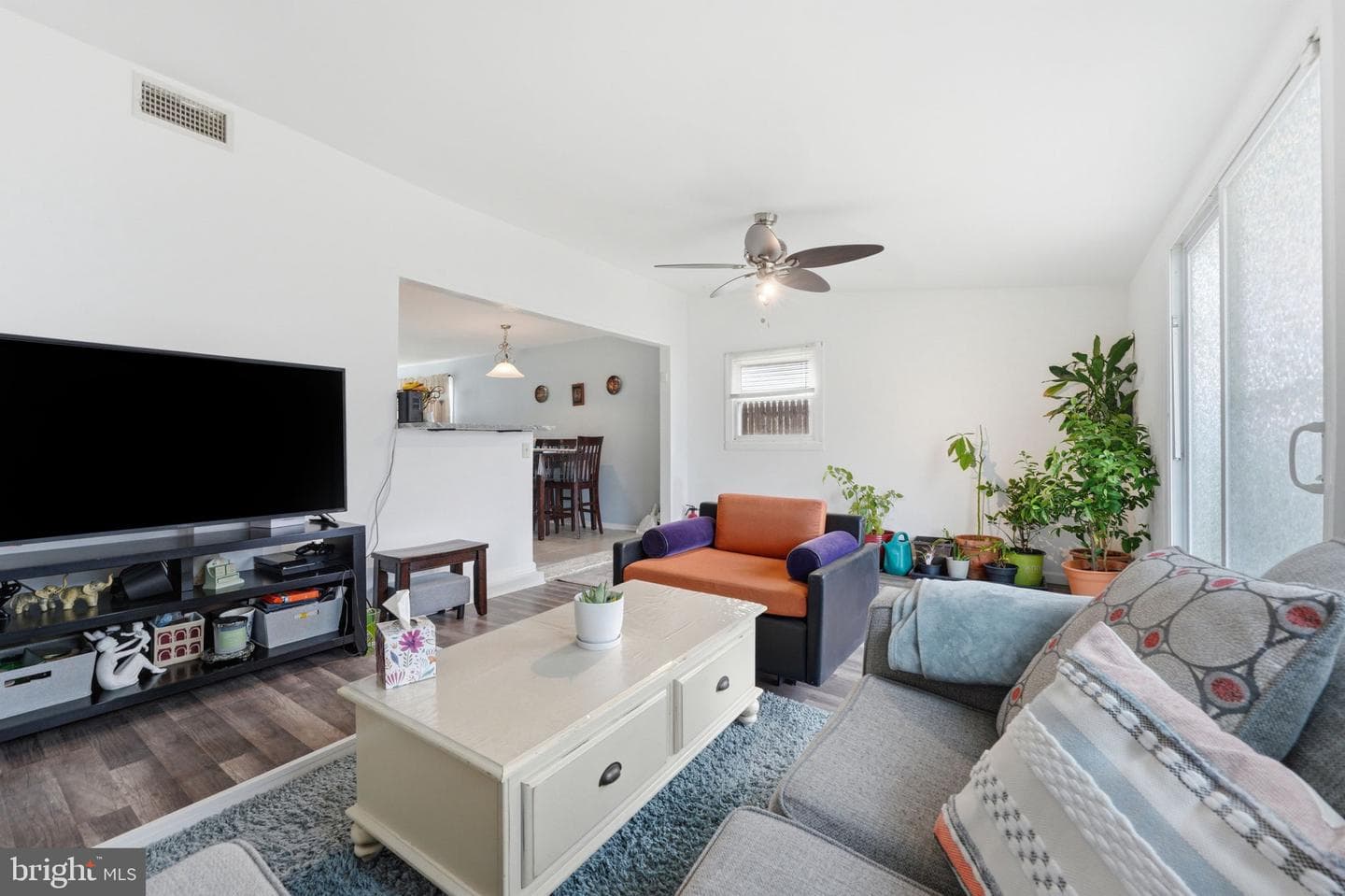 66 Oxford Circle photo 10