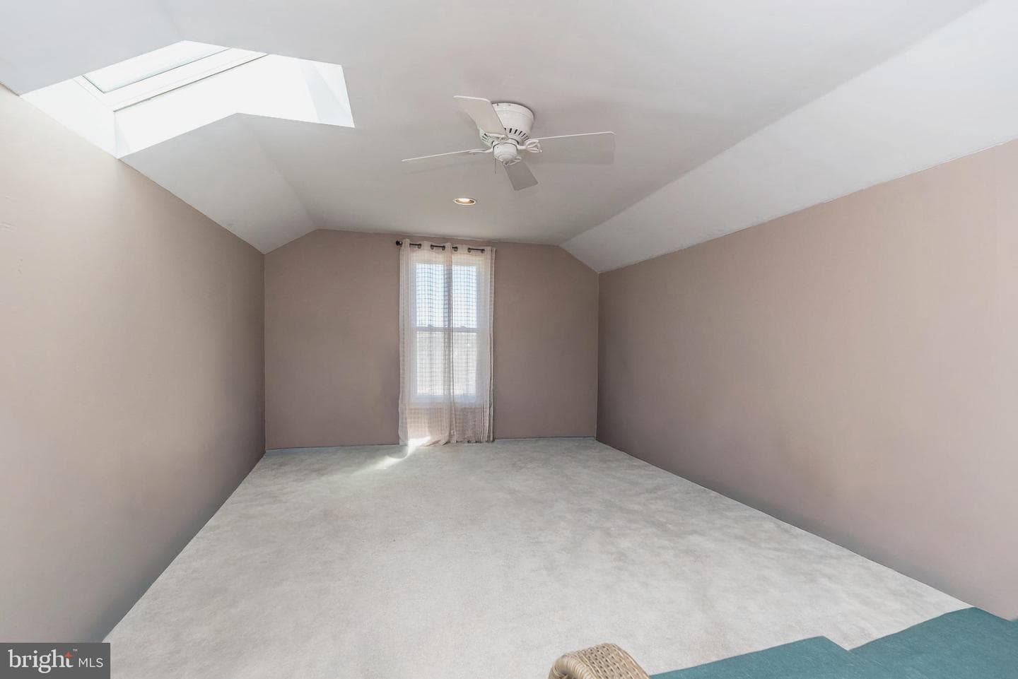 400 Calverton Court photo 31