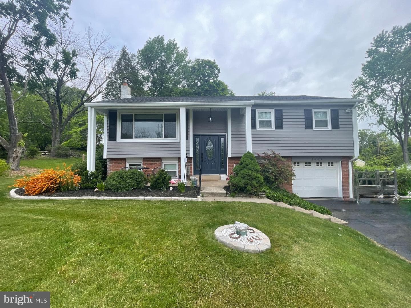 1669 Briarwood Lane
