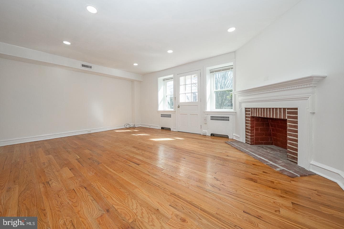249 Stoneway Lane photo 6