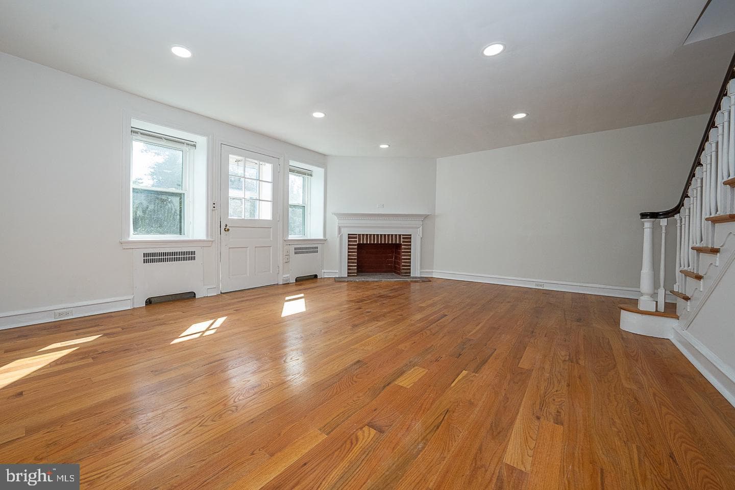 249 Stoneway Lane photo 8