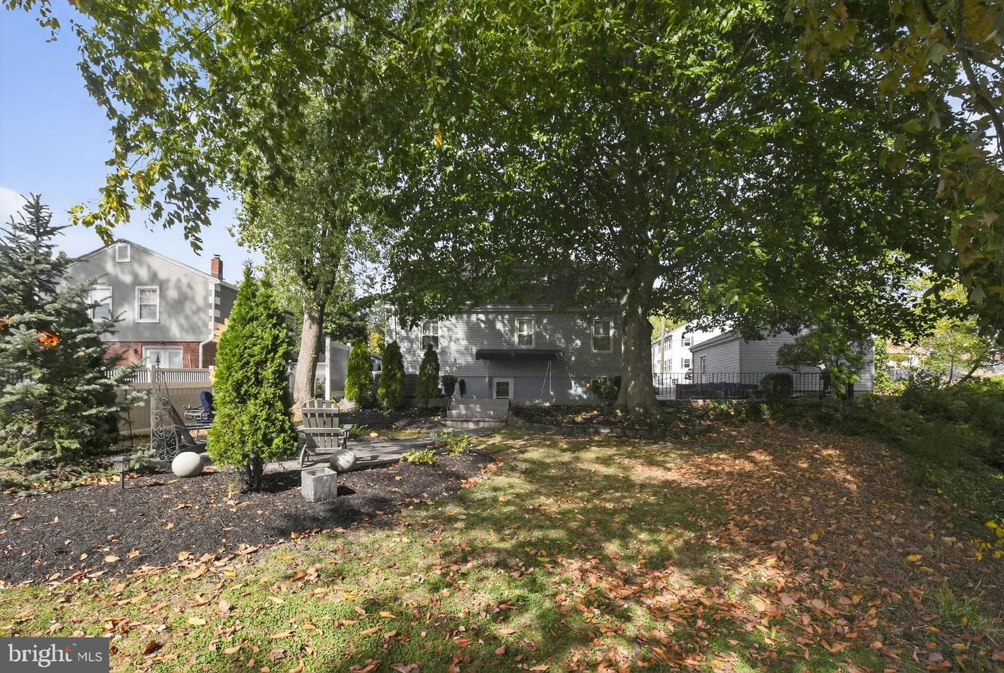 927 Sherman Avenue photo 33