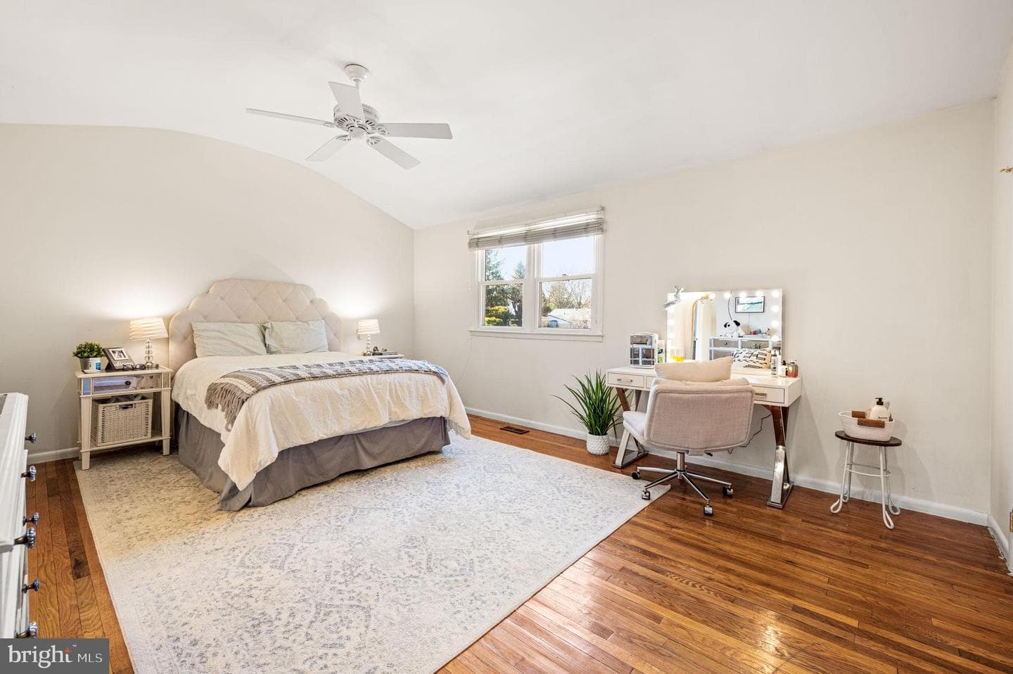 947 Barnswallow Lane photo 33