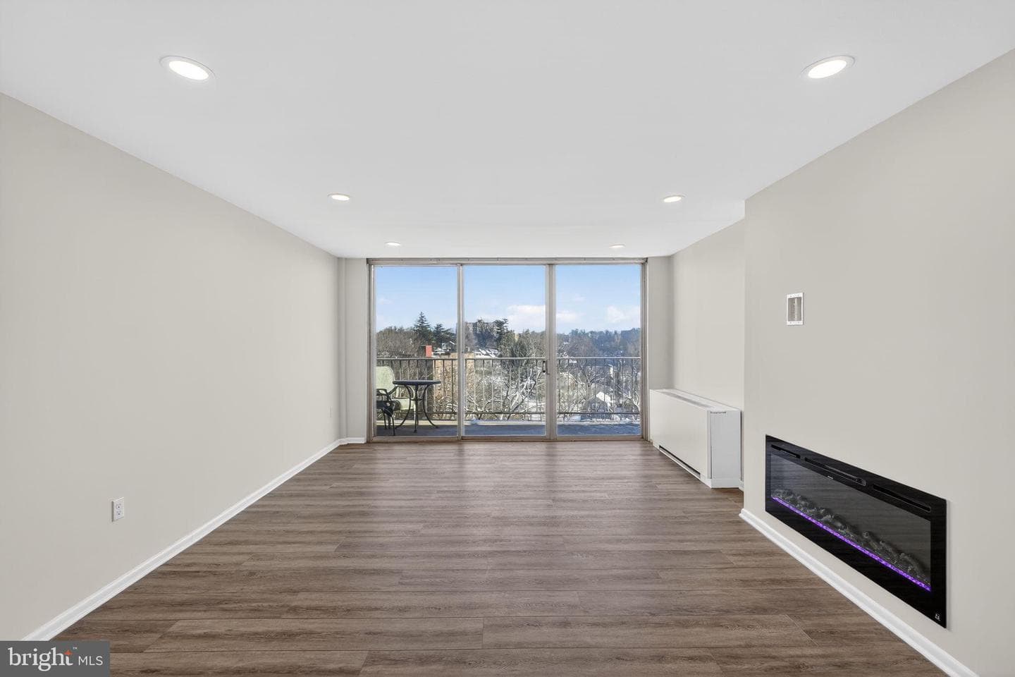 309 Florence Avenue #612-N photo 8