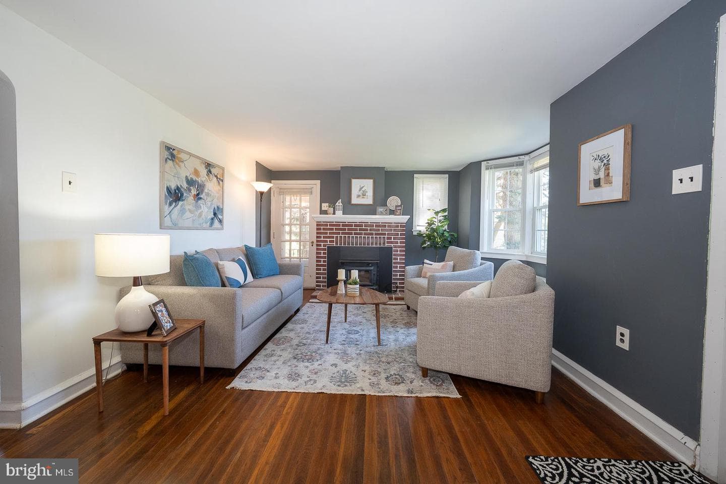 86 E 3rd Avenue photo 3