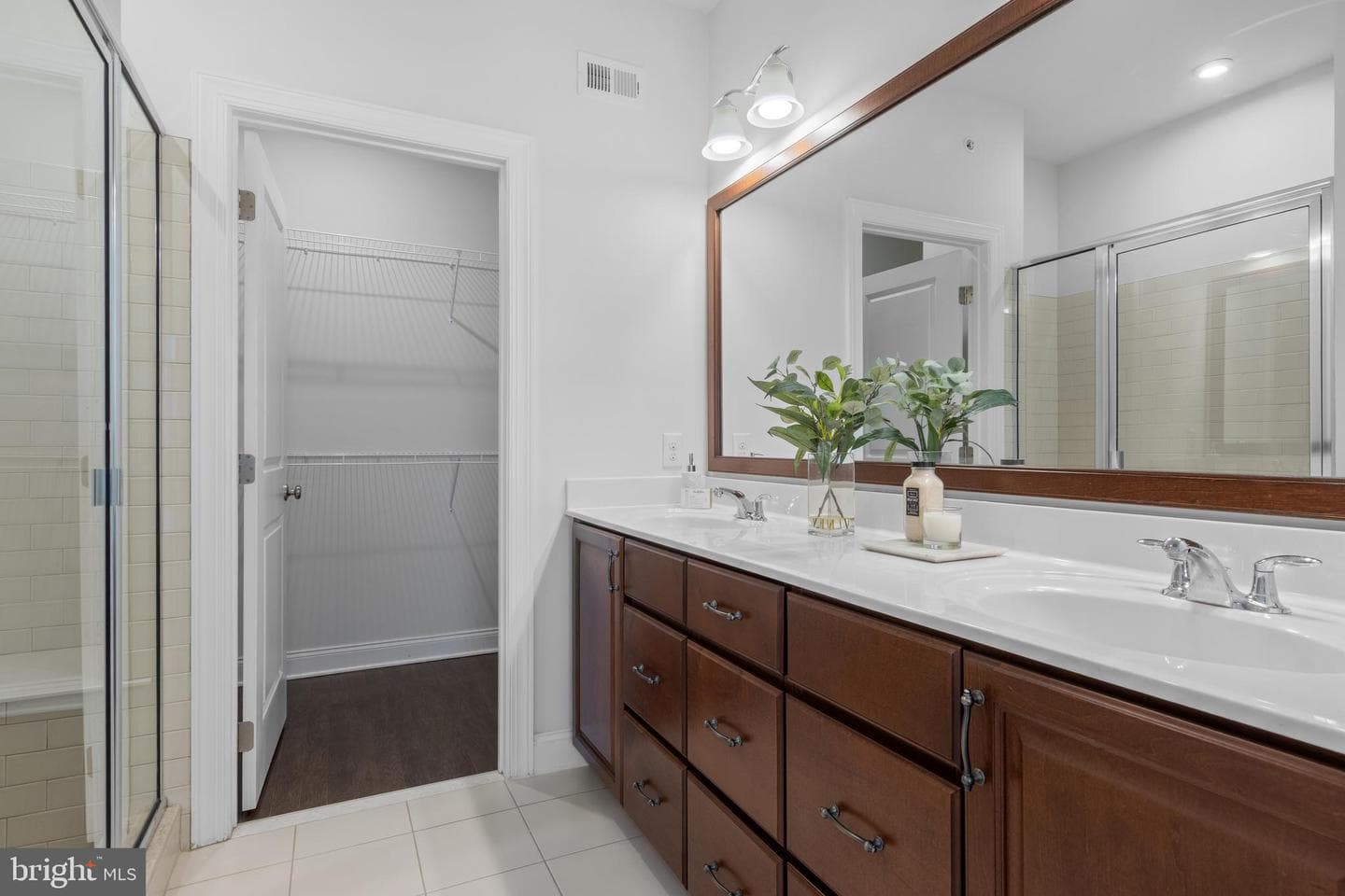210 Ella Drive photo 31