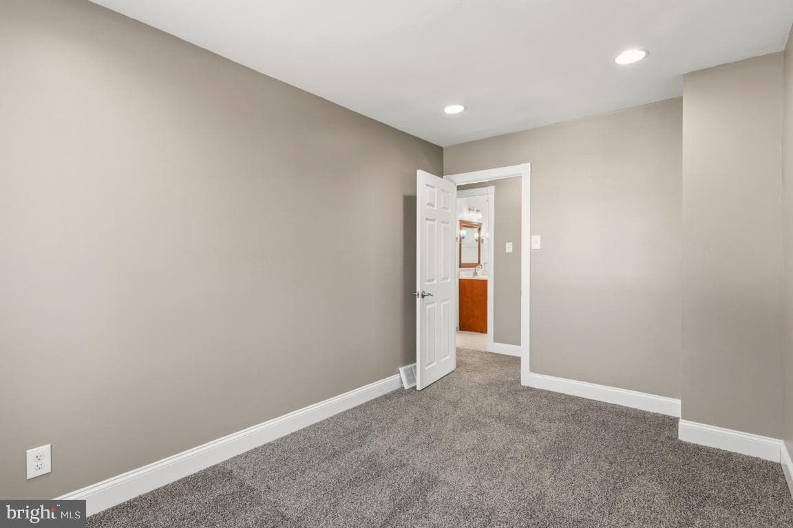 416 Stuart Ln photo 22