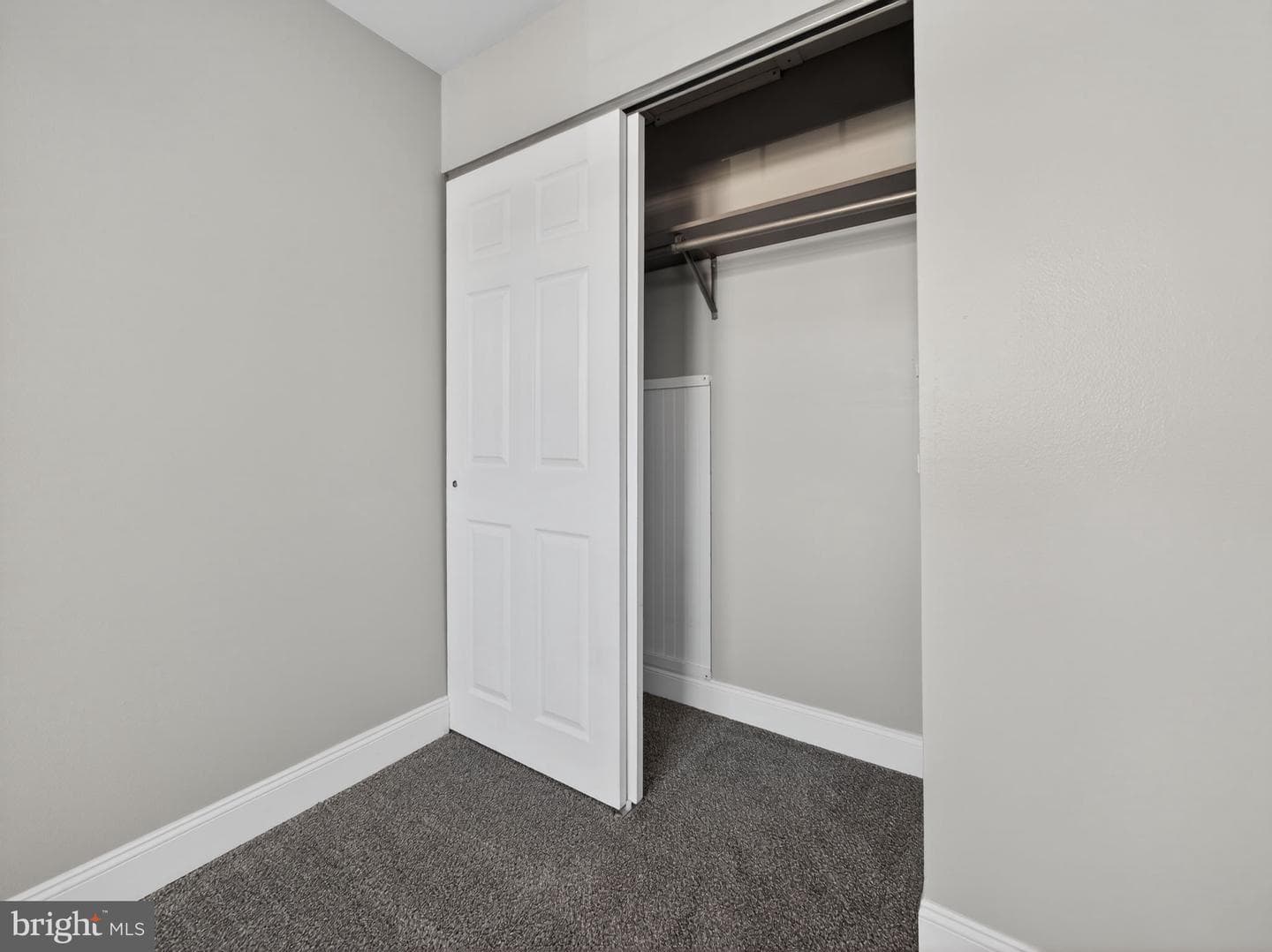 256 Arbour Court photo 18
