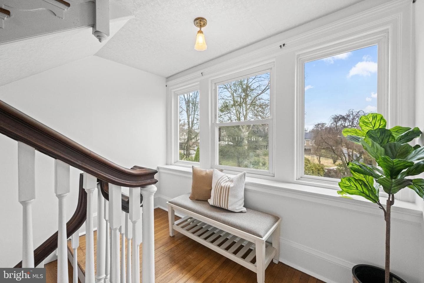 111 E Montgomery Avenue photo 30