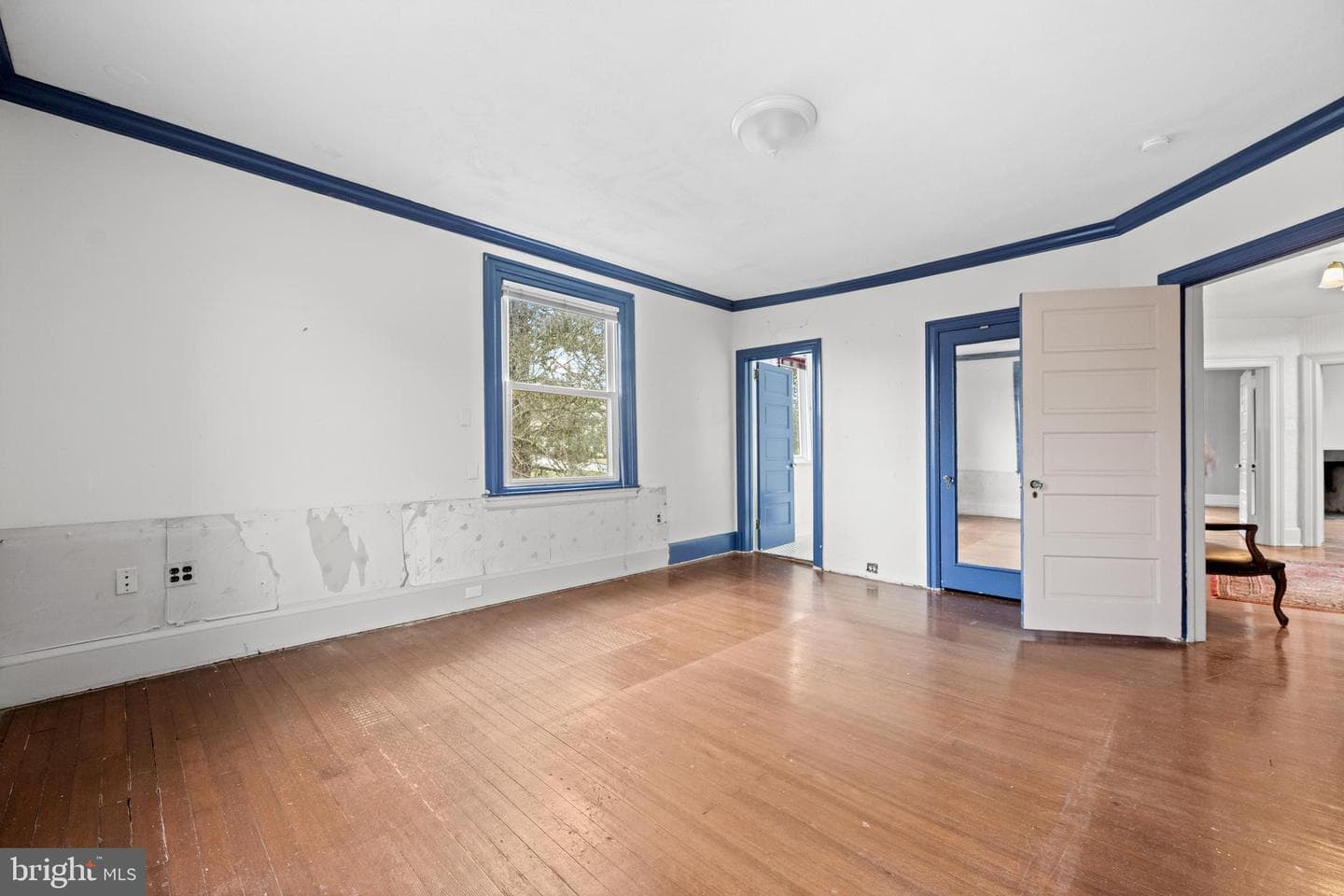 111 E Montgomery Avenue photo 38