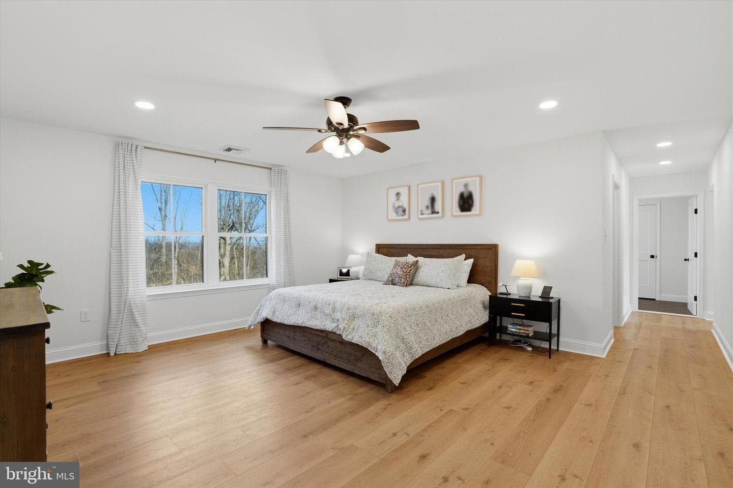 41 S Grange Avenue photo 27
