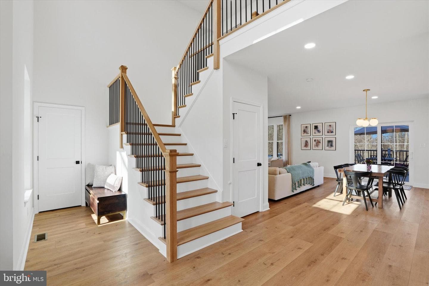 41 S Grange Avenue photo 5