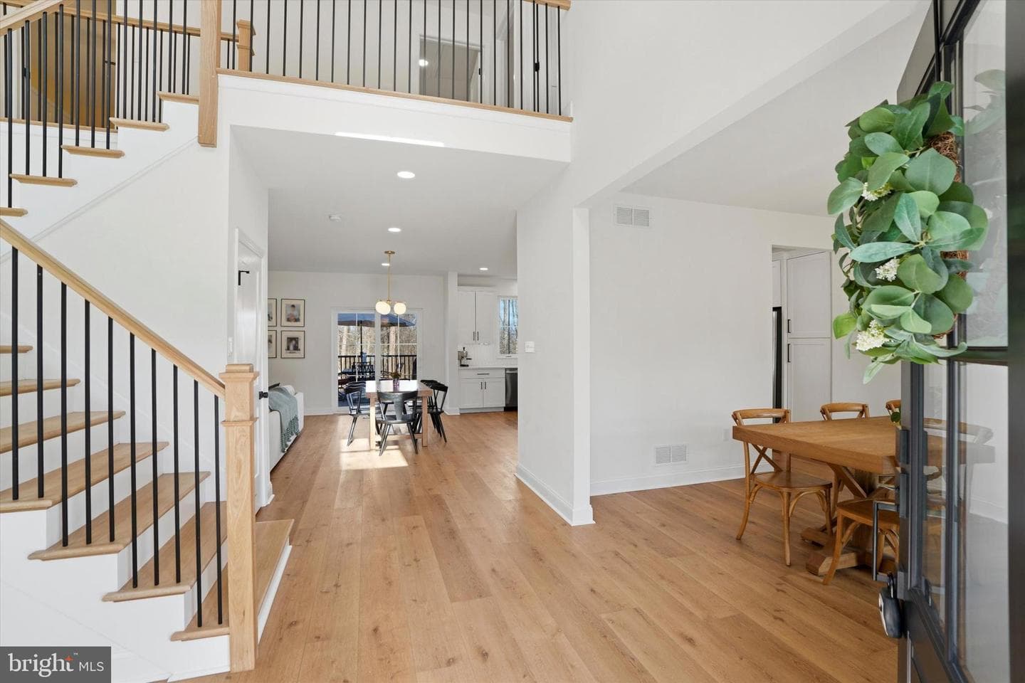 41 S Grange Avenue photo 6