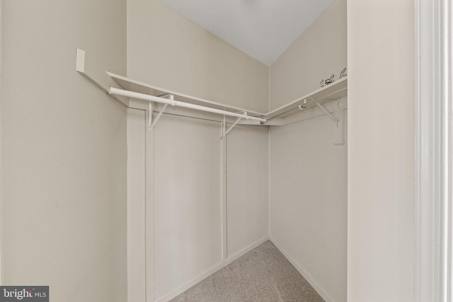 510 Upland Street photo 10