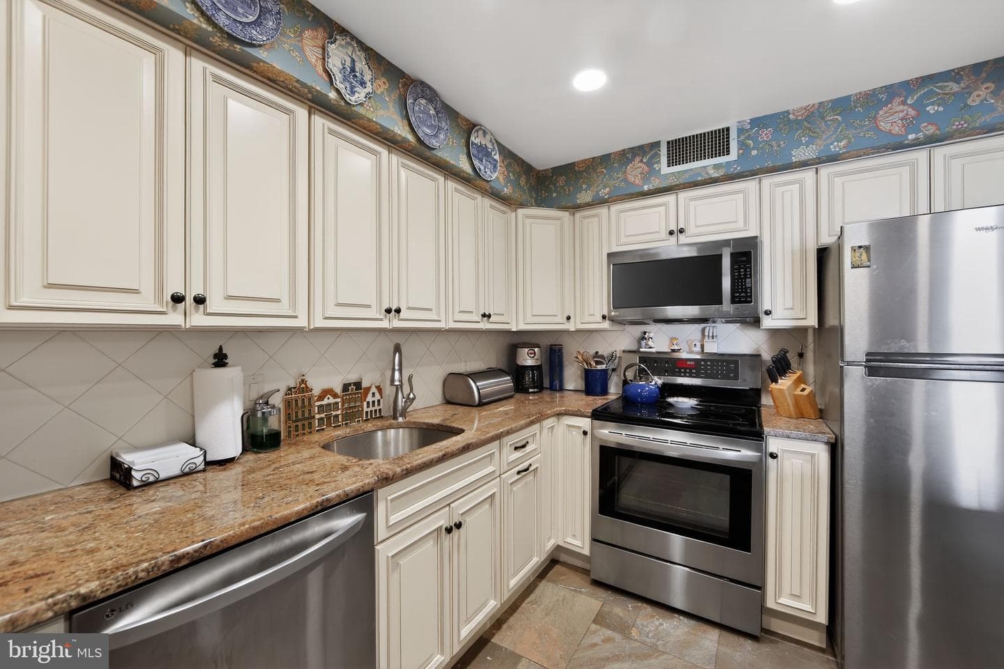 10708 Valley Forge Circle #708 photo 7