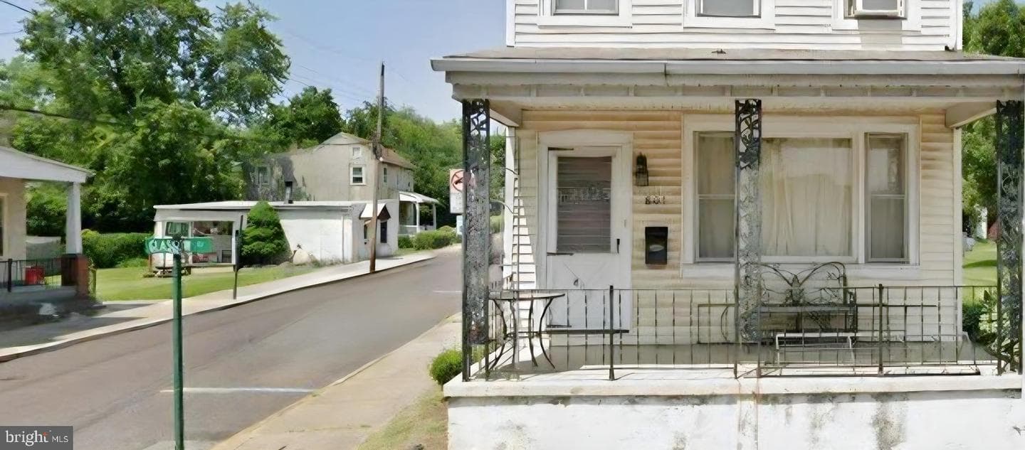 801 Glasgow Street photo 3