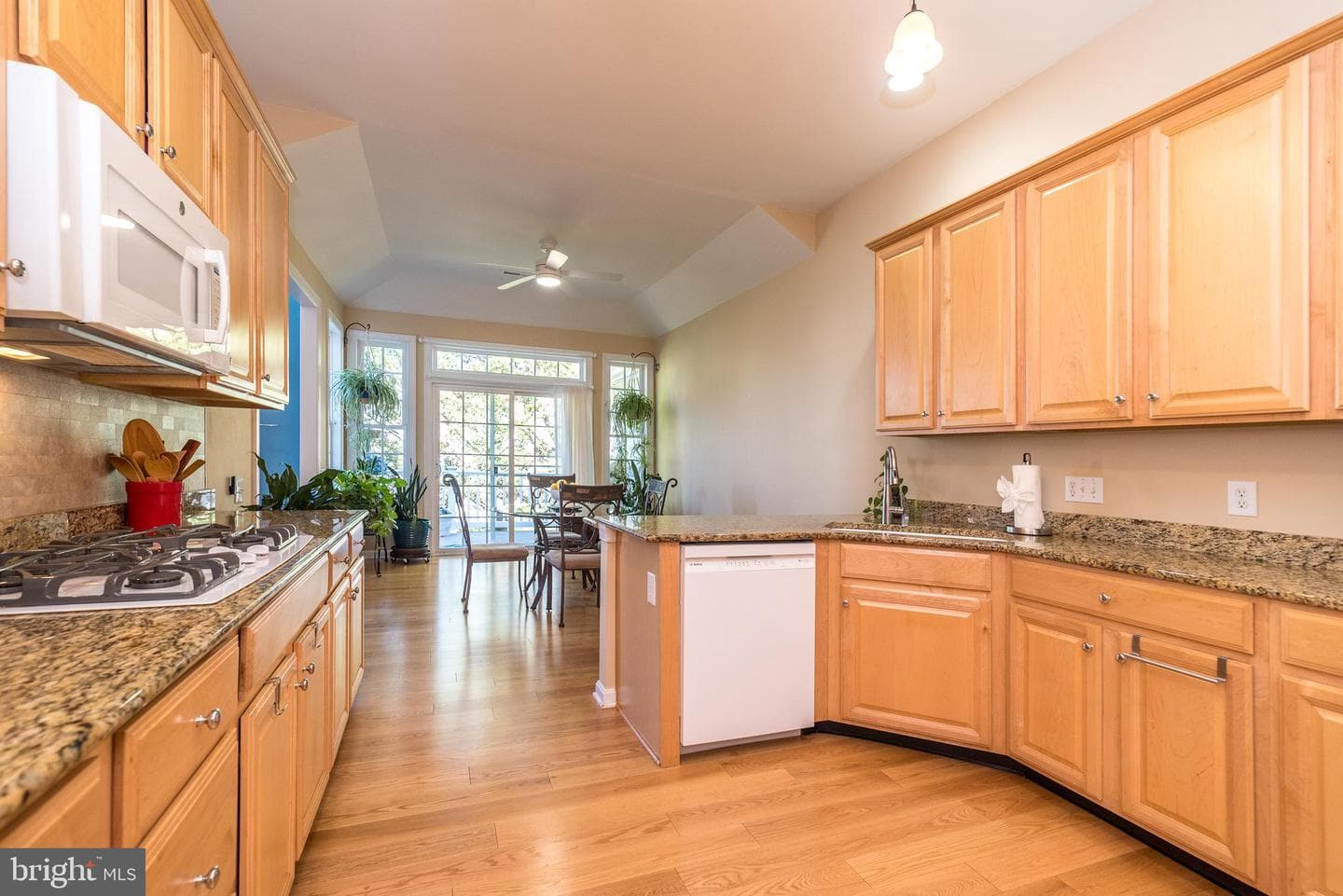 279 Goldenrod Drive photo 18