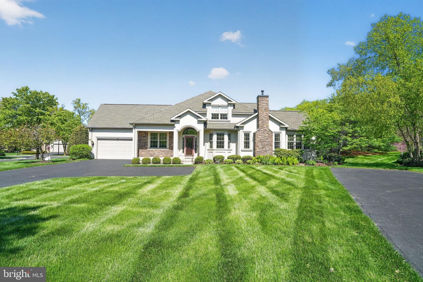 285 Country Club Drive photo 3