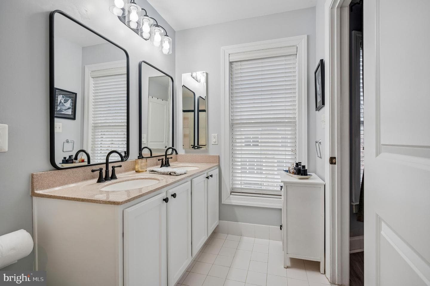 201 Cobblestone Drive photo 22