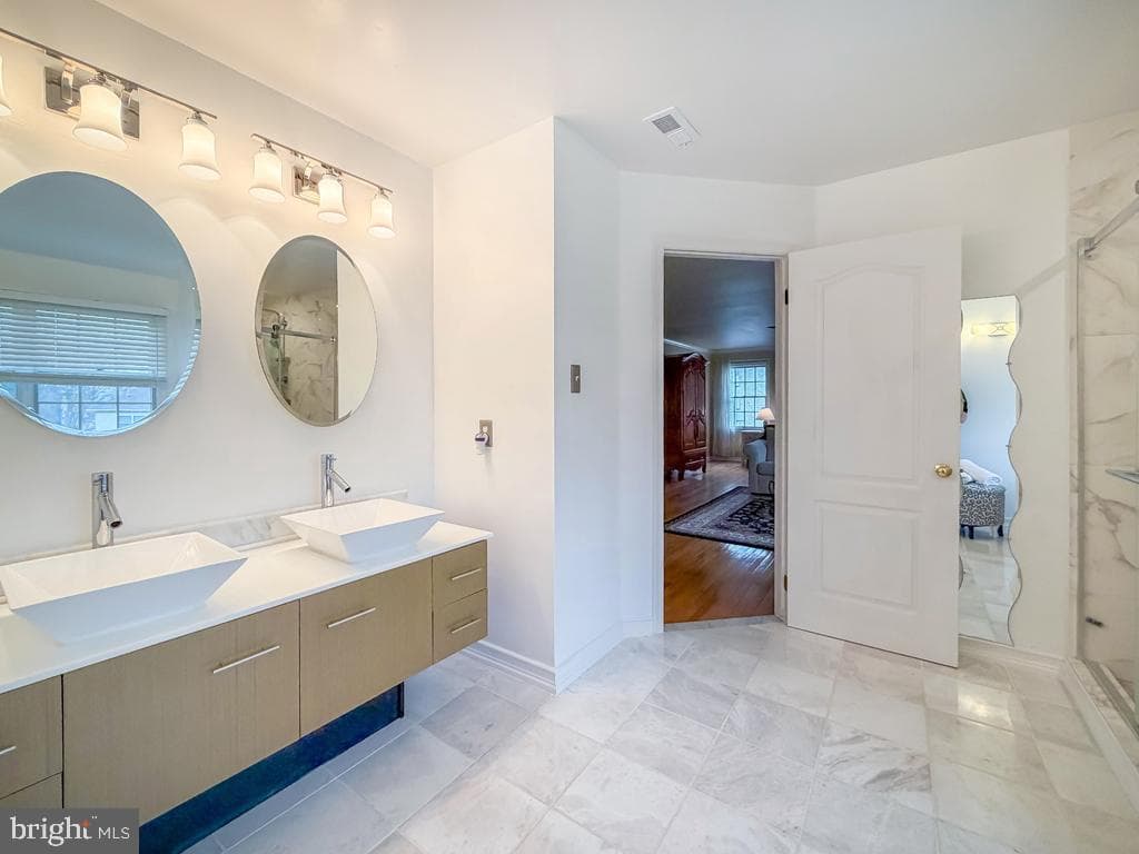104 Augusta Drive photo 32