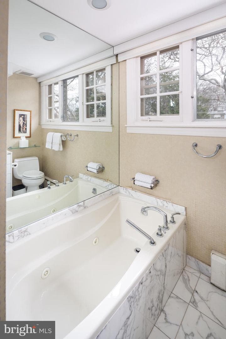 210 Kent Road photo 45