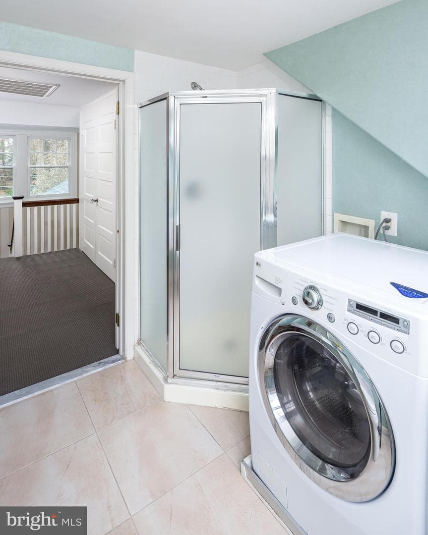 210 Kent Road photo 53