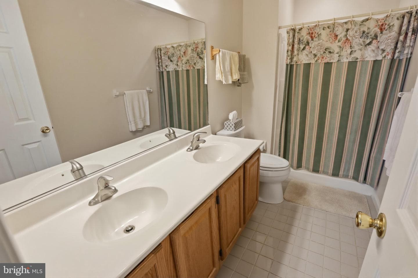 33 Stafford Square photo 29