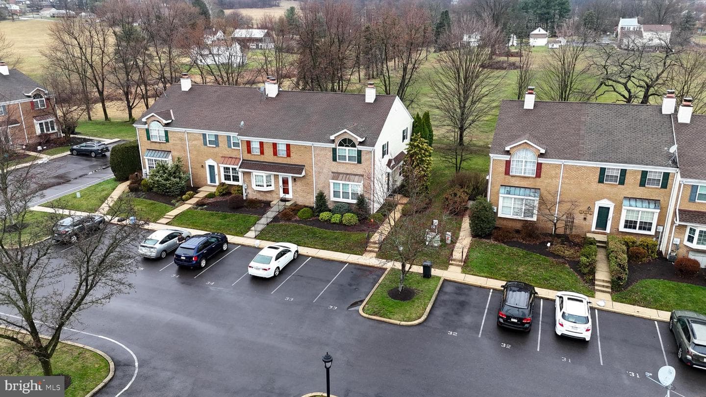 33 Stafford Square photo 46