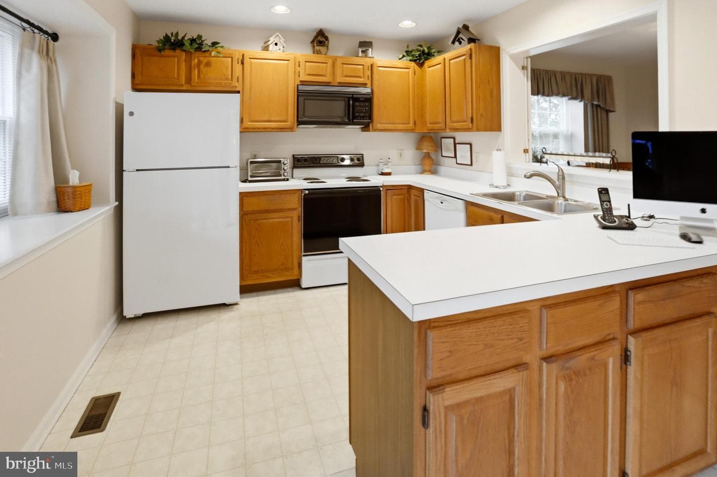 33 Stafford Square photo 52