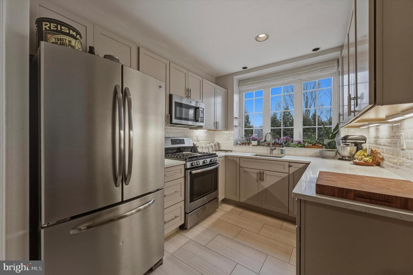 102 Campbell Drive photo 6