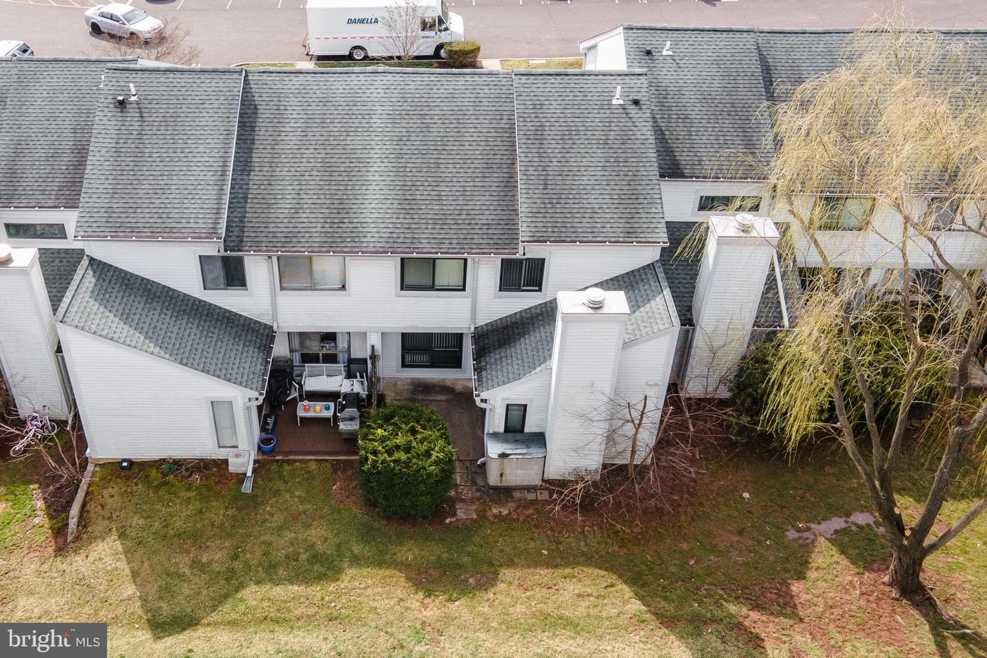 104 Revere Drive photo 32