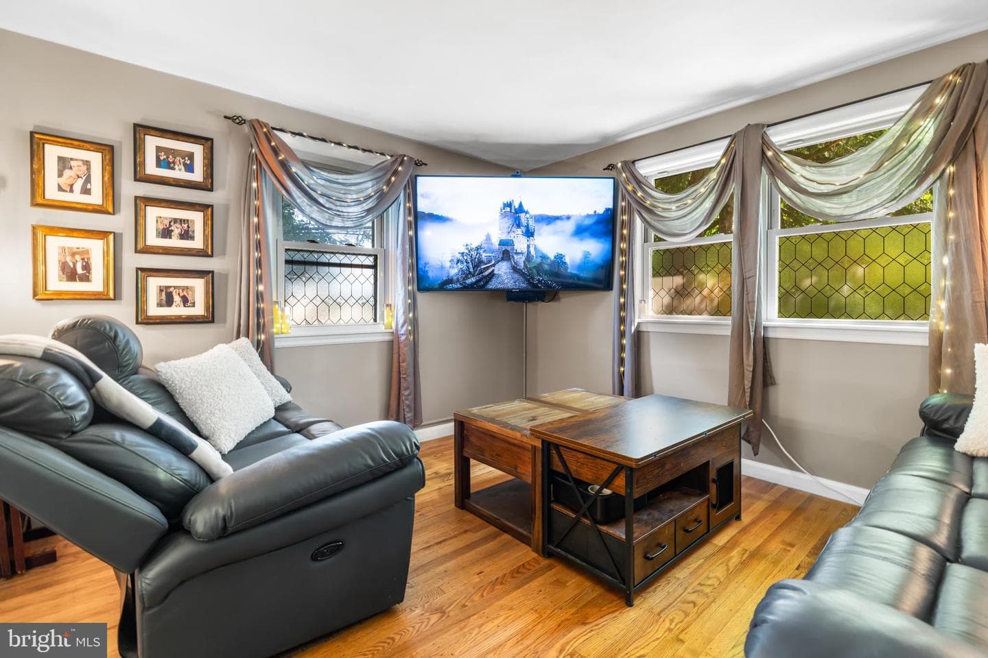 950 Bradfield Road photo 8
