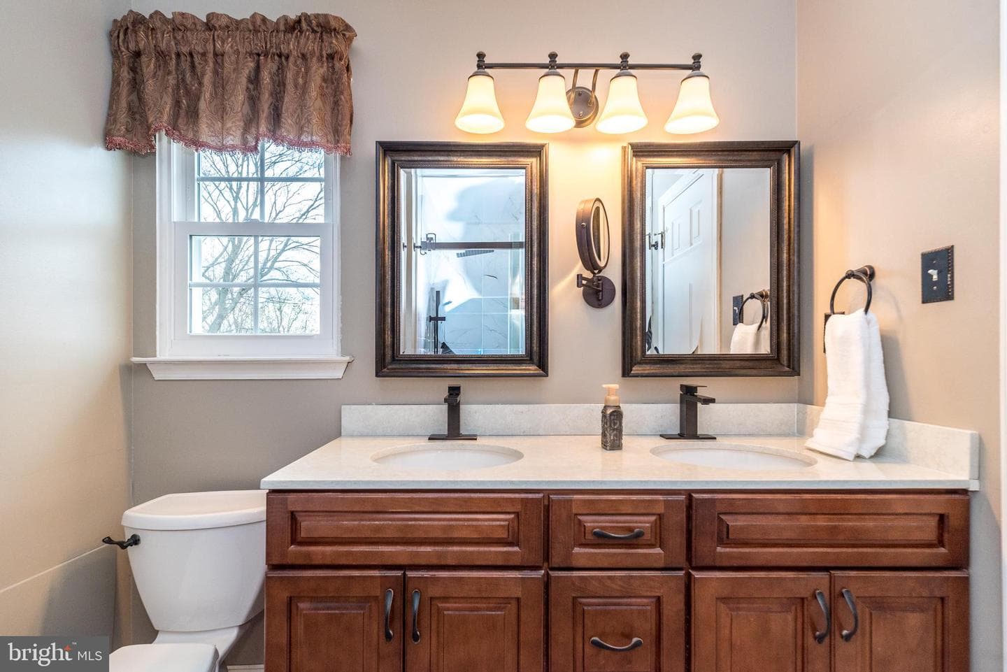 109 Pioneer Drive photo 24