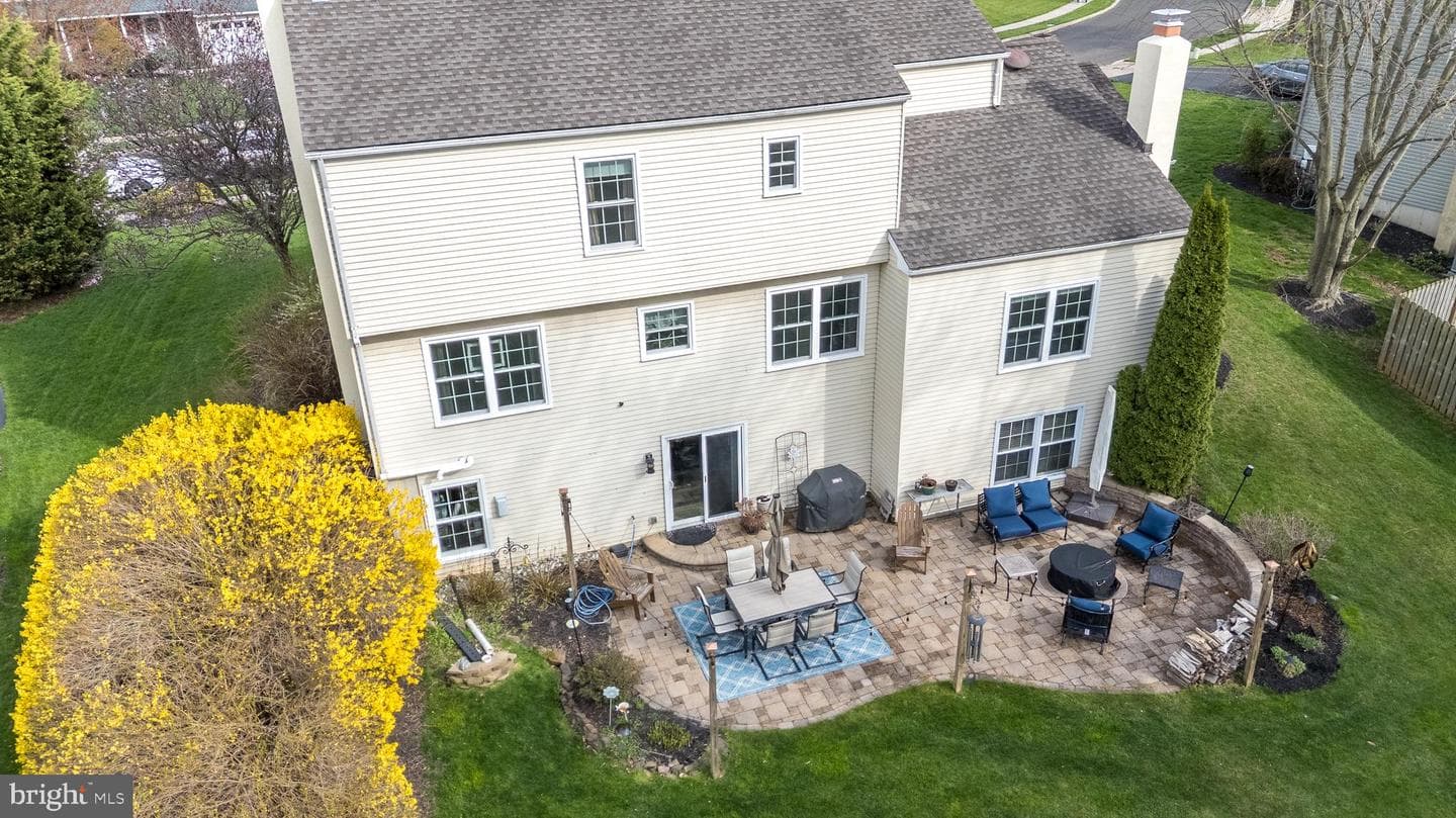 109 Pioneer Drive photo 36