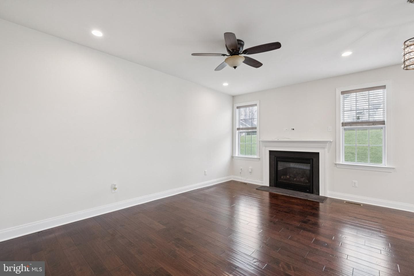 2133 Julia Drive photo 8