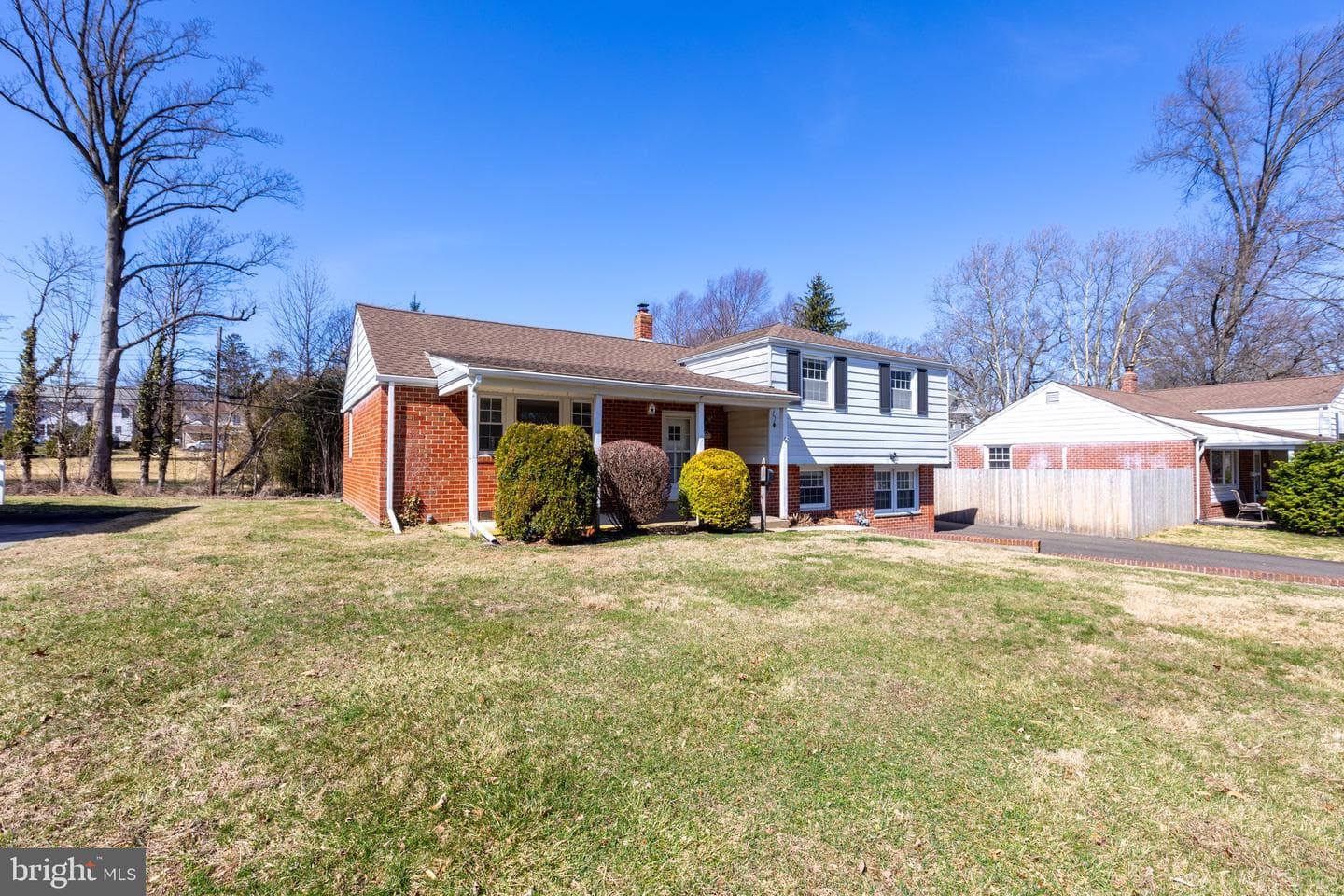 1509 E Pleasant Avenue photo 4