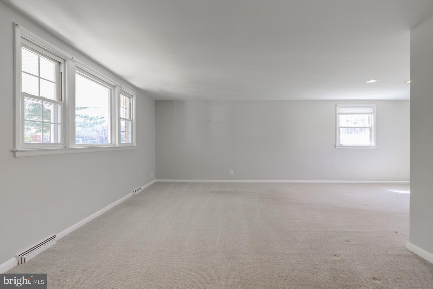 1509 E Pleasant Avenue photo 6