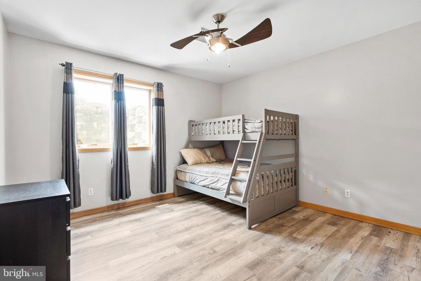 213 Cross Road photo 48