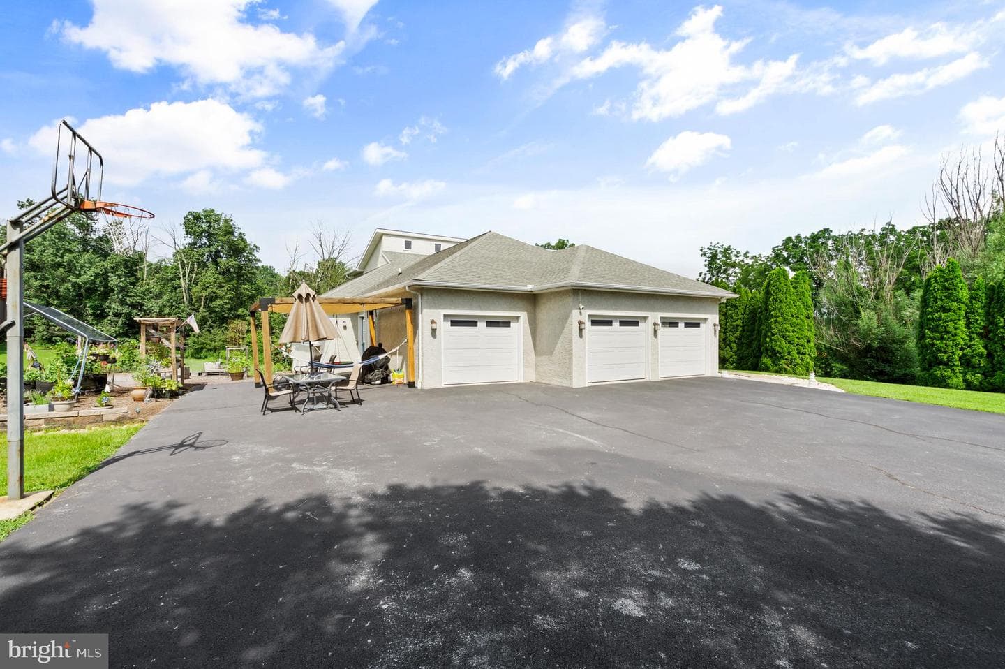 213 Cross Road photo 8